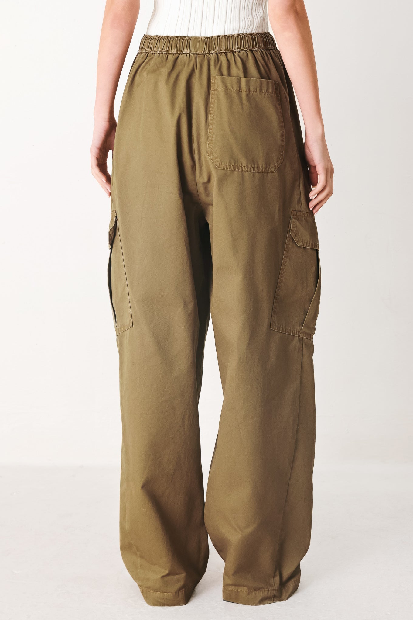 STAY IN MOTION WOVEN BARREL PANTS - Che Cose Belle