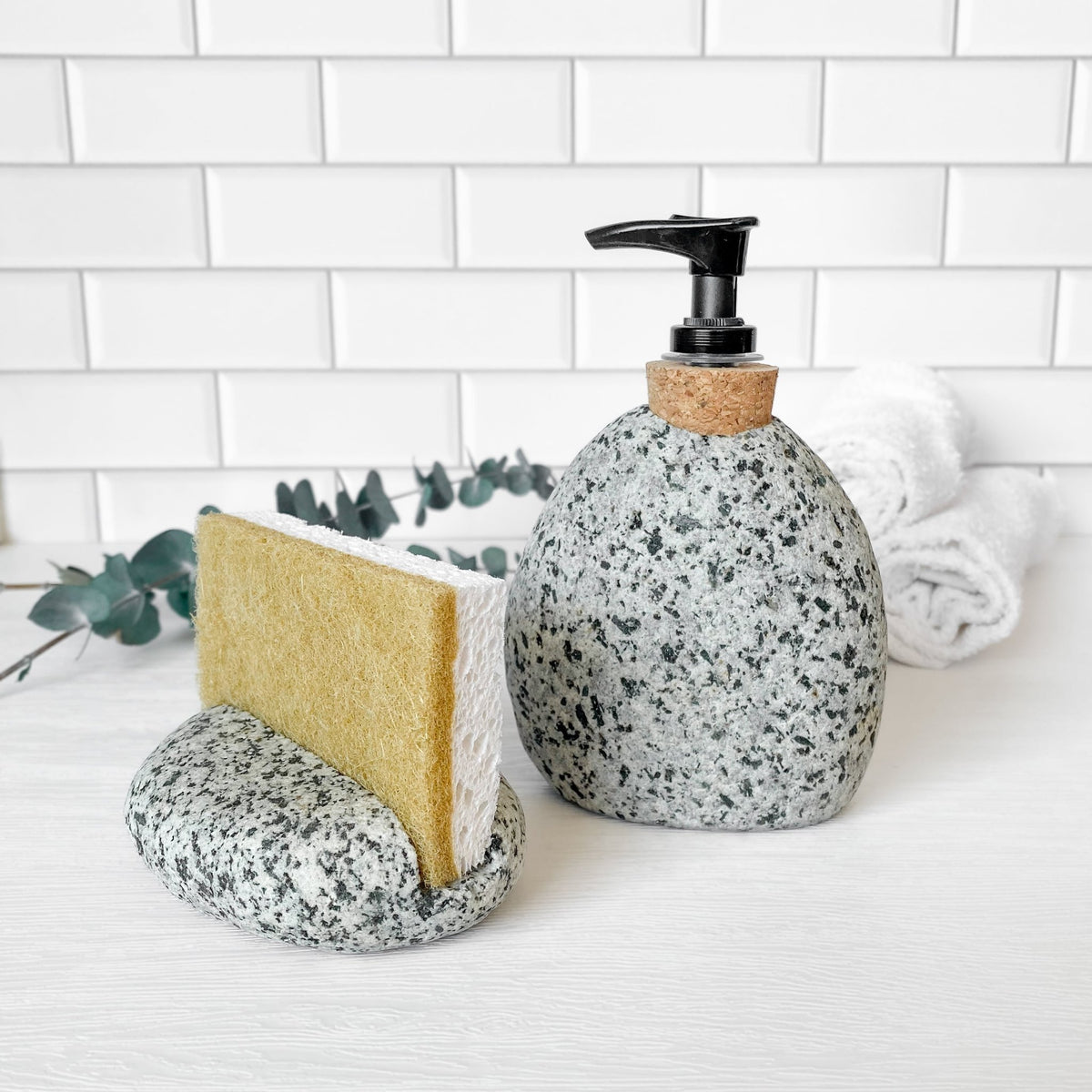 Stone Soap/Lotion Pump Dispenser - Che Cose Belle
