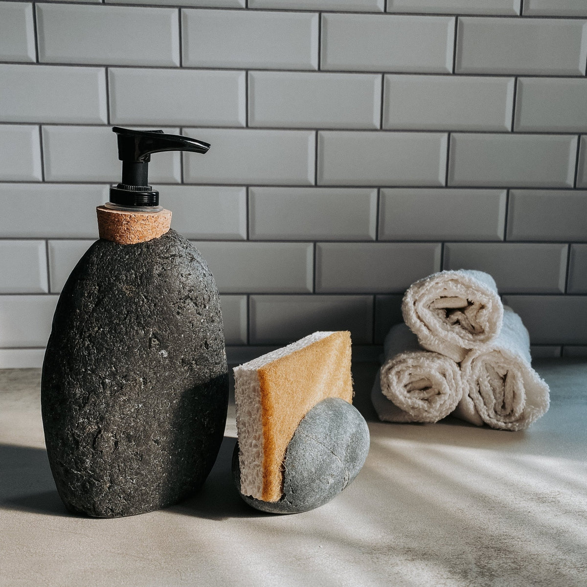 Stone Soap/Lotion Pump Dispenser - Che Cose Belle