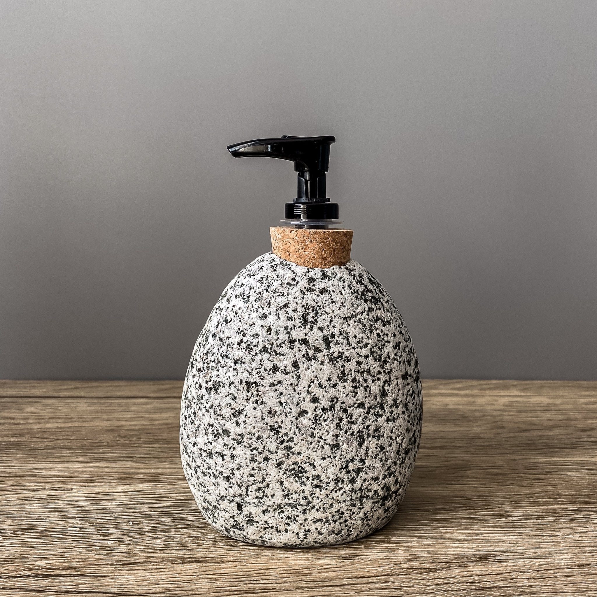Stone Soap/Lotion Pump Dispenser - Che Cose Belle