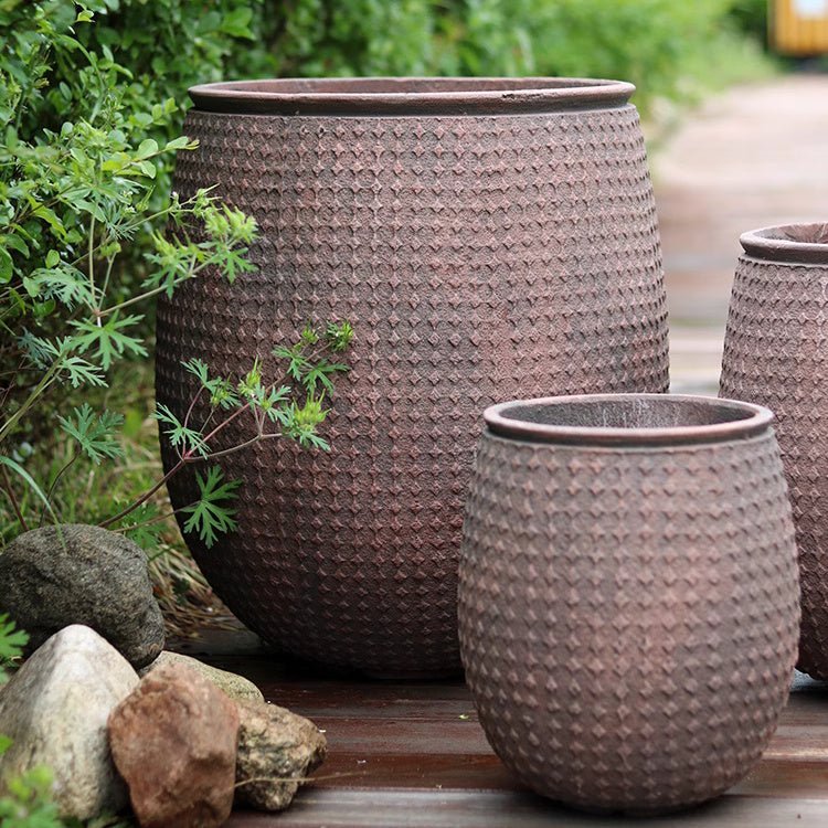 StoneNest Textured Planter - Che Cose Belle