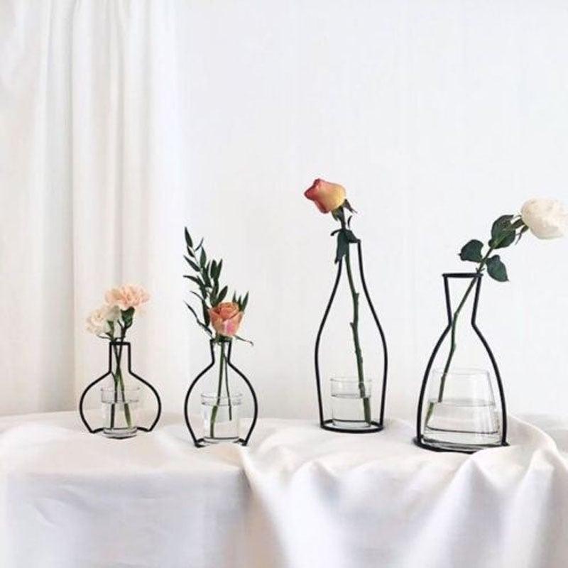 Style Retro Line Flowers Vase Frame Nordic Style Wall Hanging Metal Holder Modern Solid Home Decor Modern Rose Frame Clear Vase Planter Flower Holder Decorations for Wedding Living Room, Office Party - Che Cose Belle