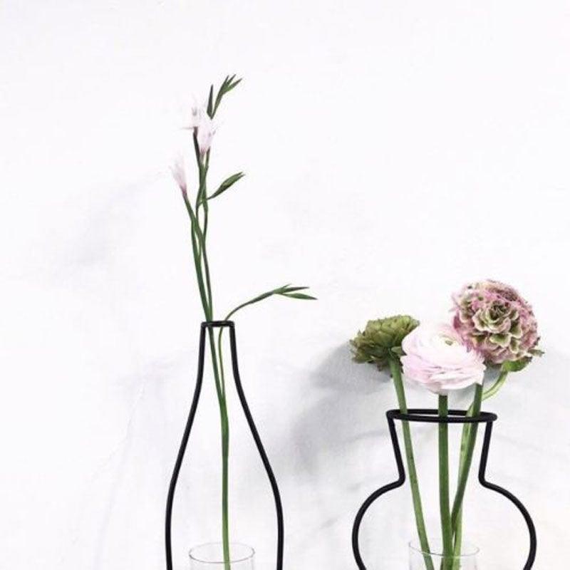 Style Retro Line Flowers Vase Frame Nordic Style Wall Hanging Metal Holder Modern Solid Home Decor Modern Rose Frame Clear Vase Planter Flower Holder Decorations for Wedding Living Room, Office Party - Che Cose Belle