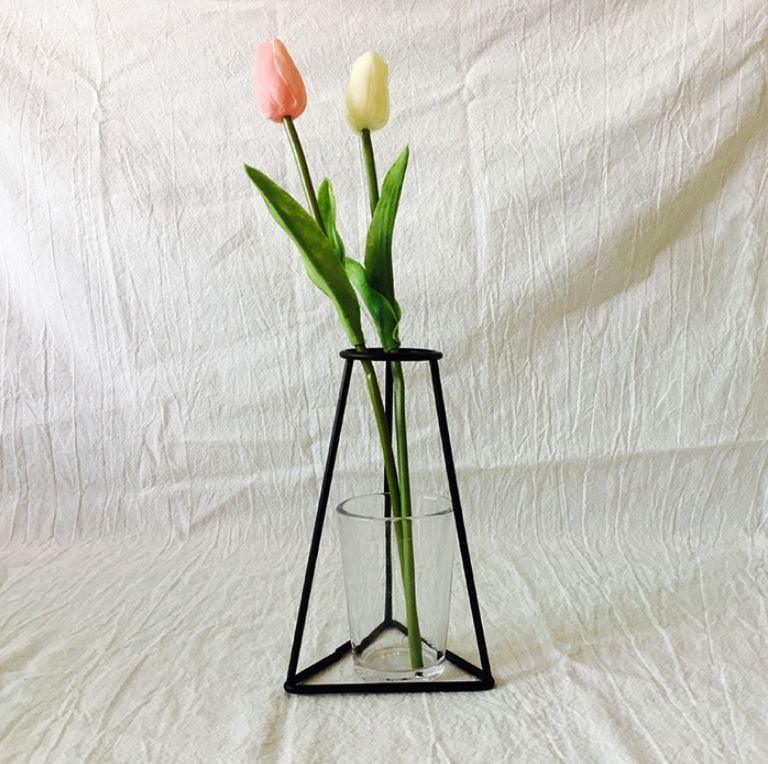 Style Retro Line Flowers Vase Frame Nordic Style Wall Hanging Metal Holder Modern Solid Home Decor Modern Rose Frame Clear Vase Planter Flower Holder Decorations for Wedding Living Room, Office Party - Che Cose Belle