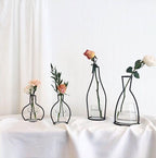 Style Retro Line Flowers Vase Frame Nordic Style Wall Hanging Metal Holder Modern Solid Home Decor Modern Rose Frame Clear Vase Planter Flower Holder Decorations for Wedding Living Room, Office Party - Che Cose Belle