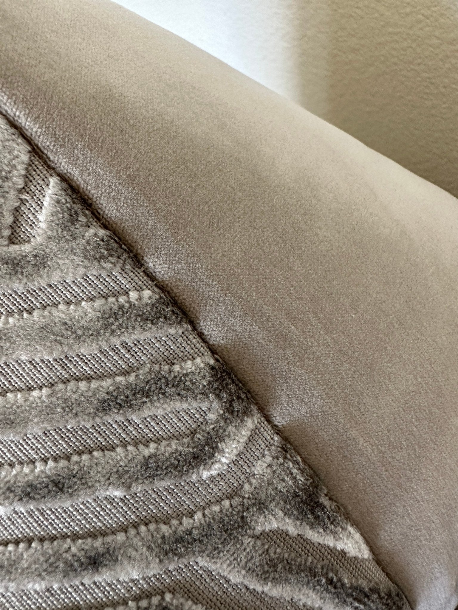 Sun Dial Pillow Cover - Silver - Che Cose Belle