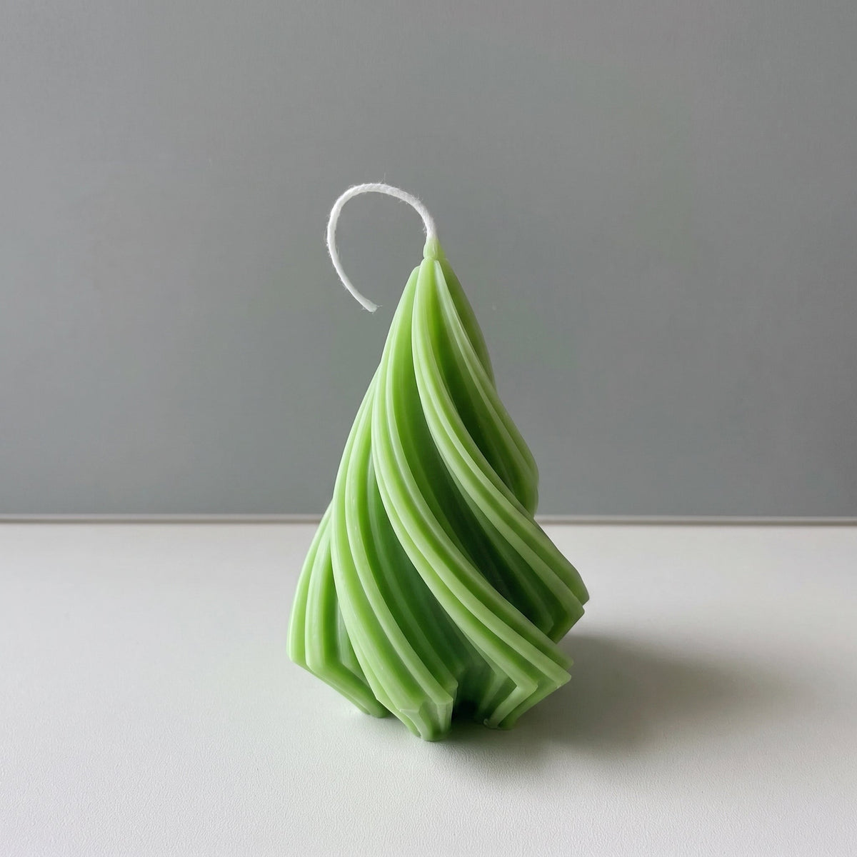 Swirling Christmas Tree Candles - Che Cose Belle