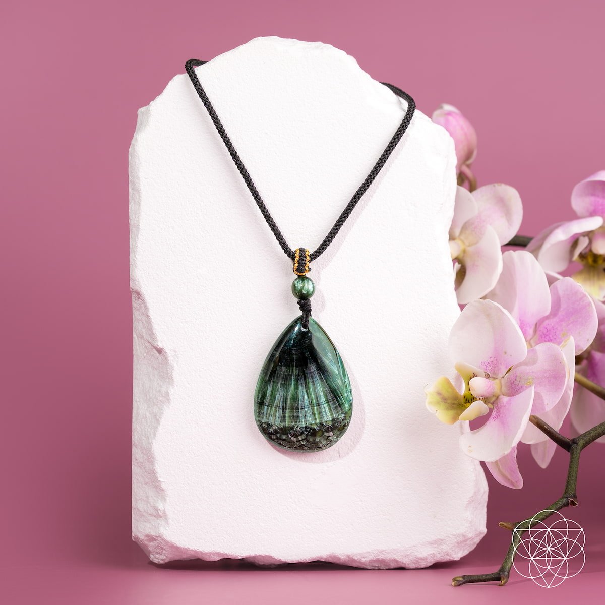 The Angel by My Side – Rare Seraphinite Pendant - Che Cose Belle