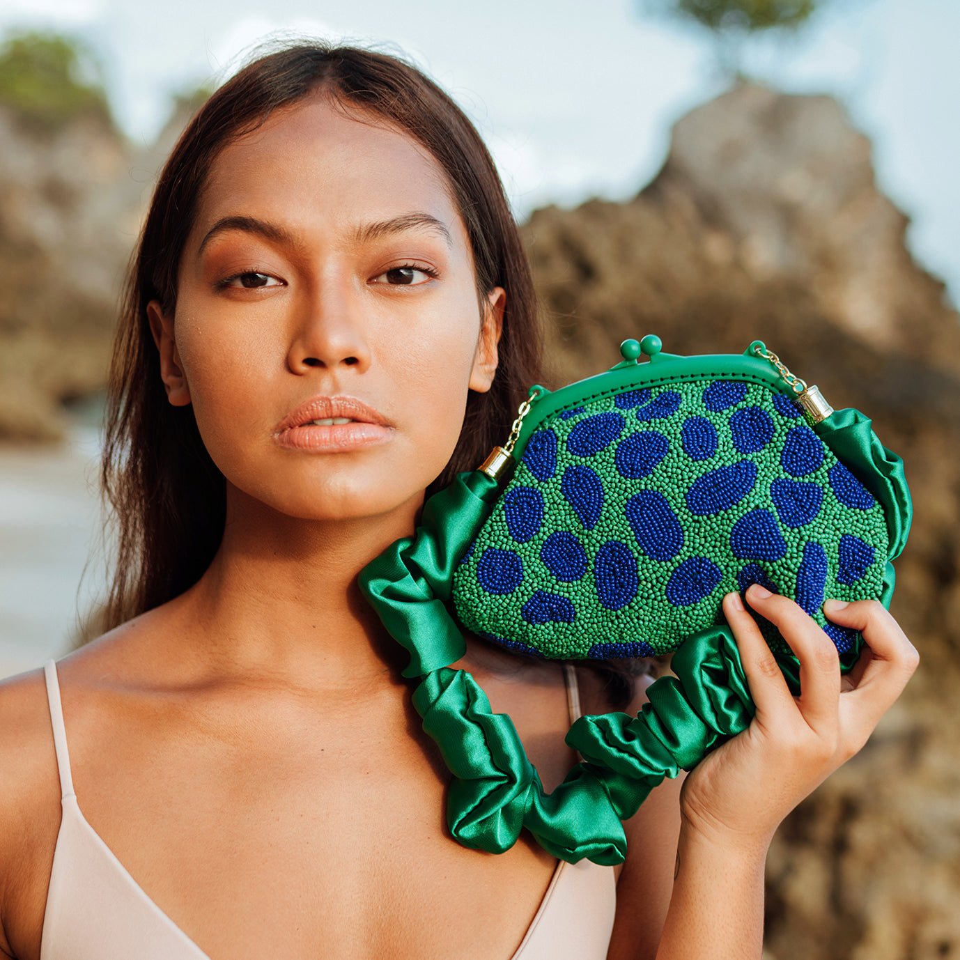 the Arnoldi Jade Clutch Bag In Lush Green & Blue - Che Cose Belle