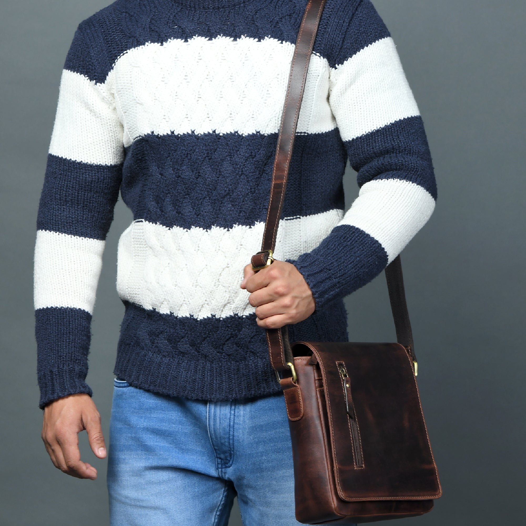 The Barton Crossbody - Che Cose Belle