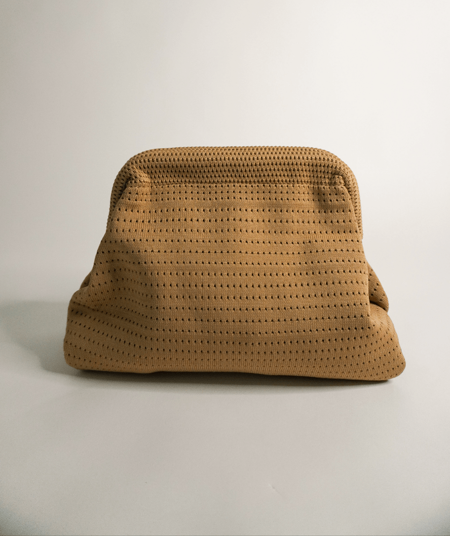 The Beige Everywhere Clutch - Che Cose Belle