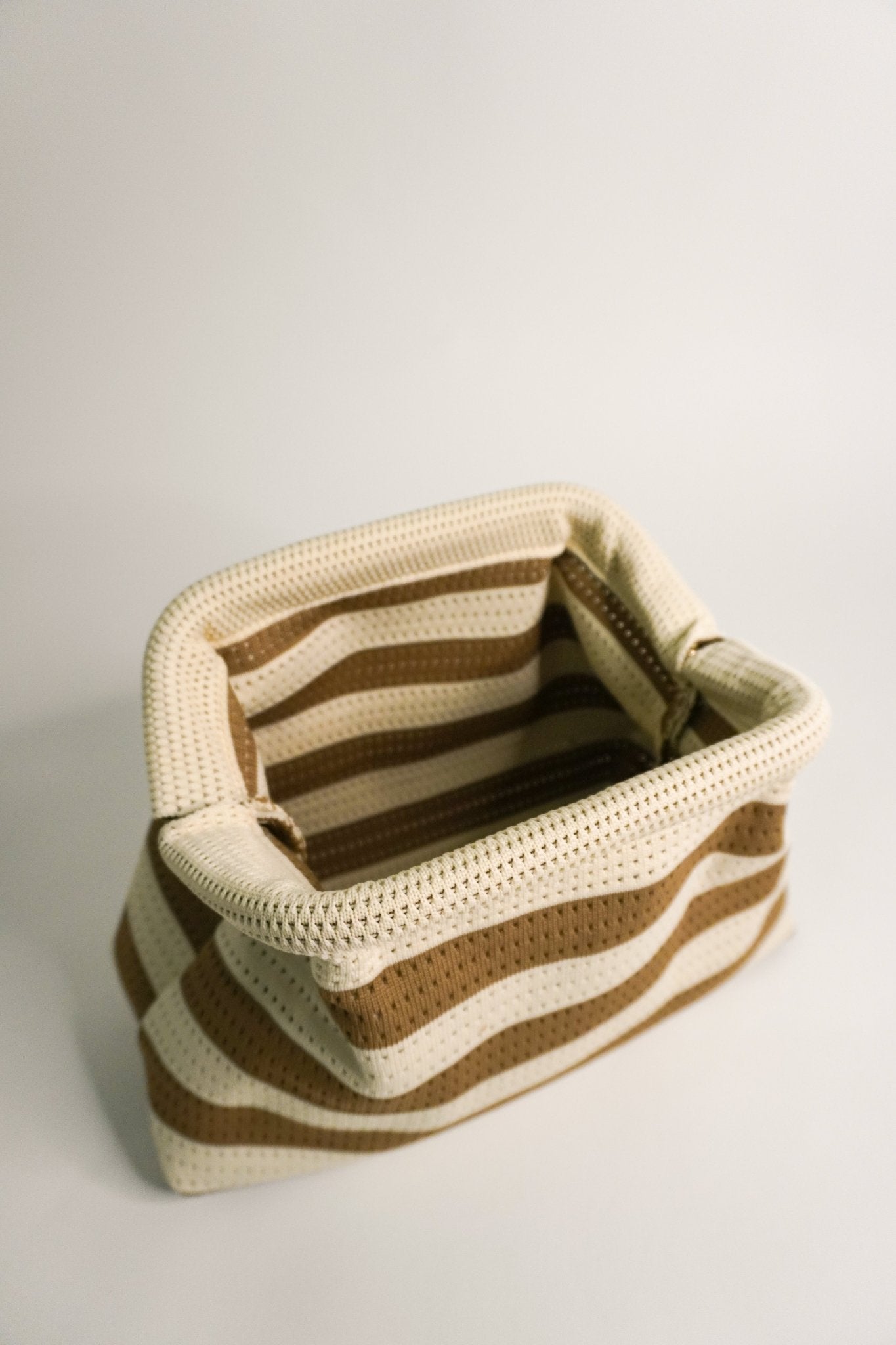 The Cream Everywhere Clutch - Che Cose Belle