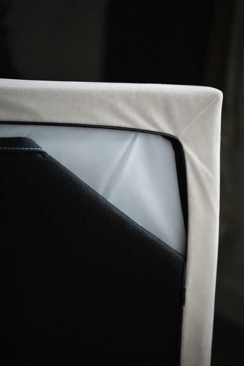 The Haven — Luxury Handcrafted Dog Bed | Solid Wood, Orthopedic, Waterproof lined - Che Cose Belle