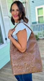 The Nancy Ann | Hand-Tooled Leather Shoulder Bag - Che Cose Belle