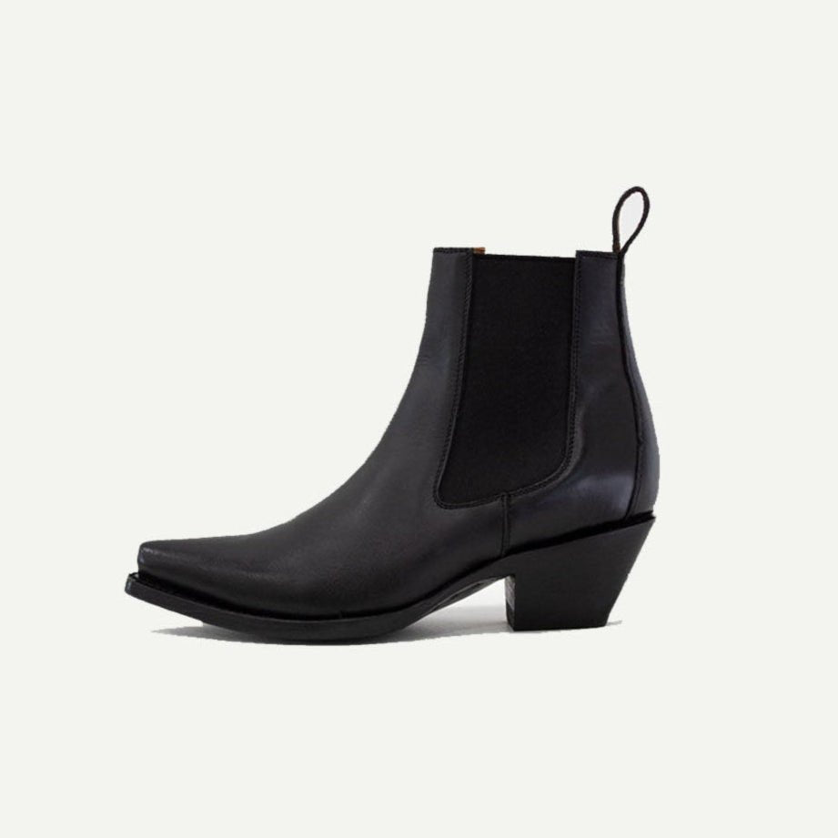 The Sandra Boot in Matte Black - Che Cose Belle