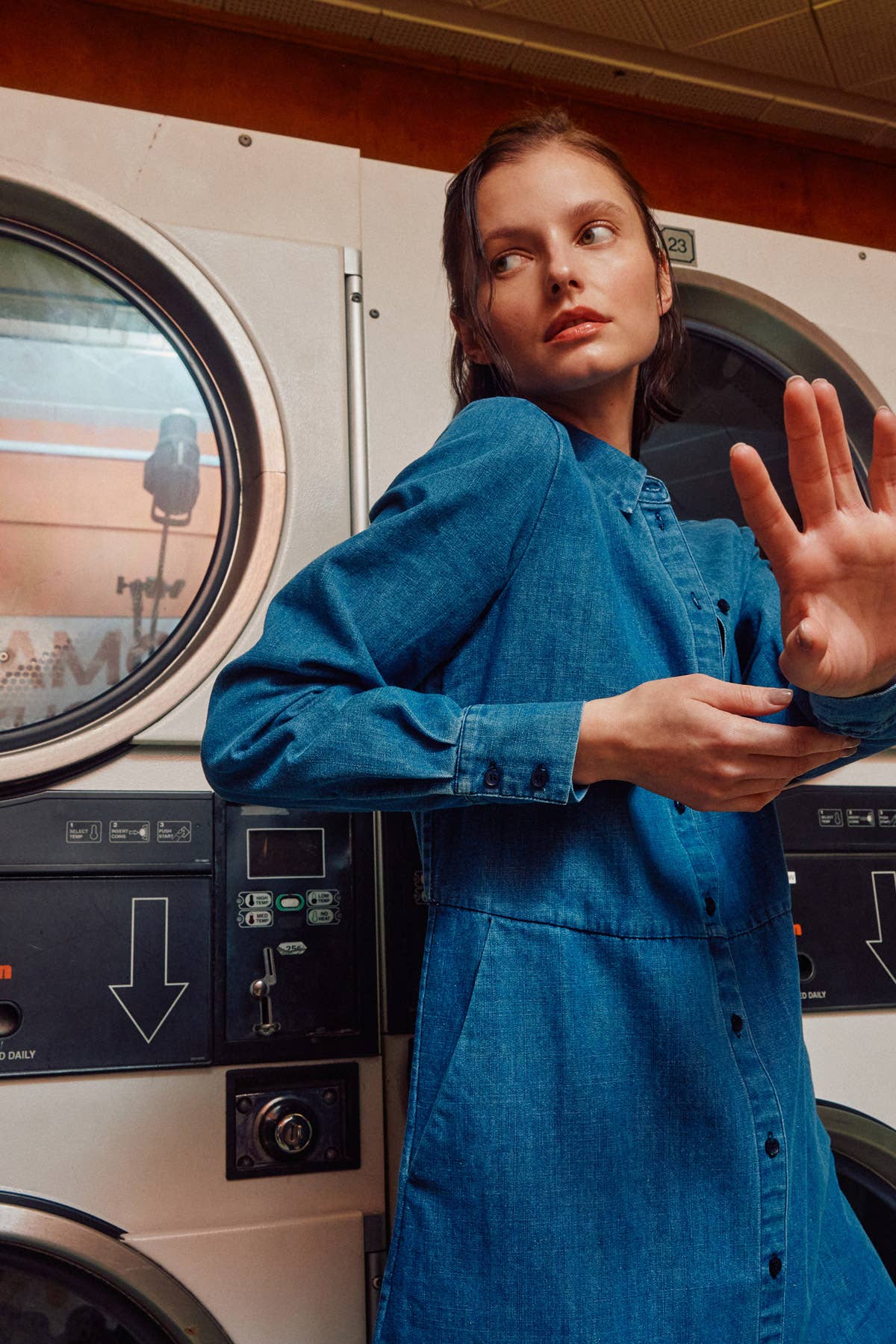 The Sunday Stroll Denim Shirt Dress - Che Cose Belle