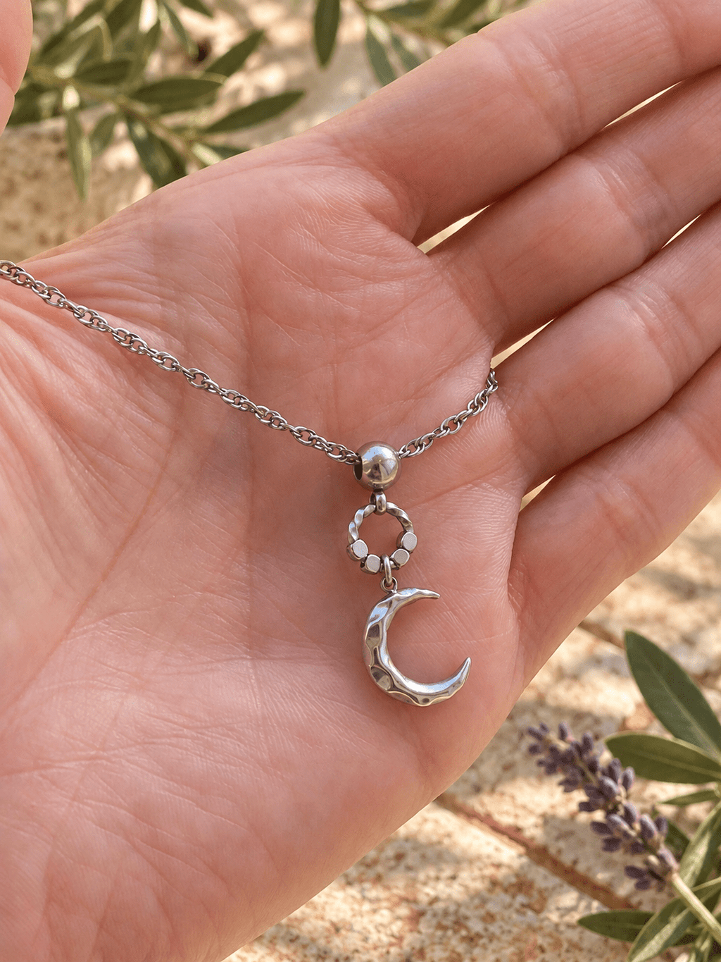 TINY MOON NECKLACE - Che Cose Belle
