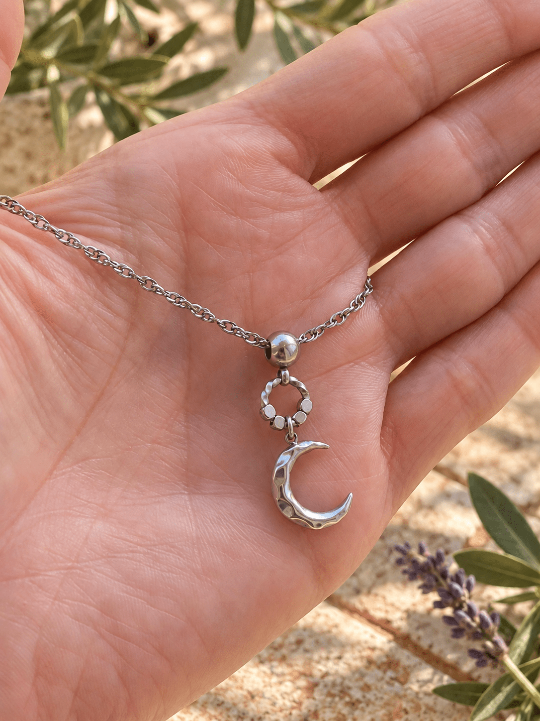 TINY MOON NECKLACE - Che Cose Belle
