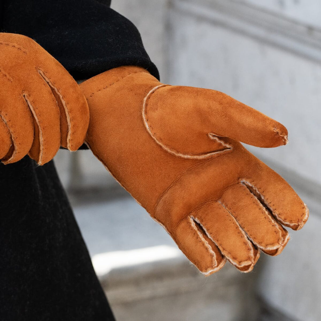 Tommaso - Italian suede leather gloves with luxurious natural sheep fur lining - Che Cose Belle