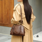 Top-Grain Leather Versatile Bag 2026 New Boston Pillow Bag Shoulder And Crossbody Bag Large Capacity Genuine Leather Handbag - Che Cose Belle
