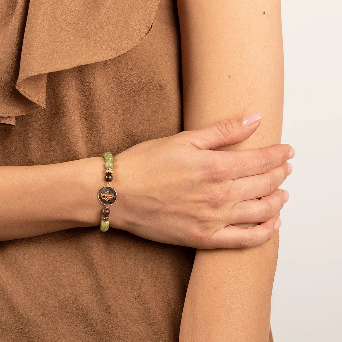 Transportive Energy Jade Stone Hamsa Bracelet - Che Cose Belle