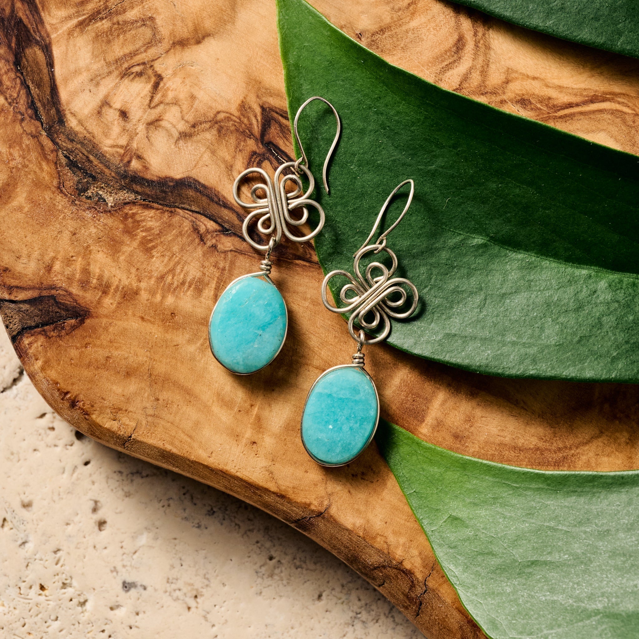 Trebol Amazonite Dangle Earrings - Che Cose Belle