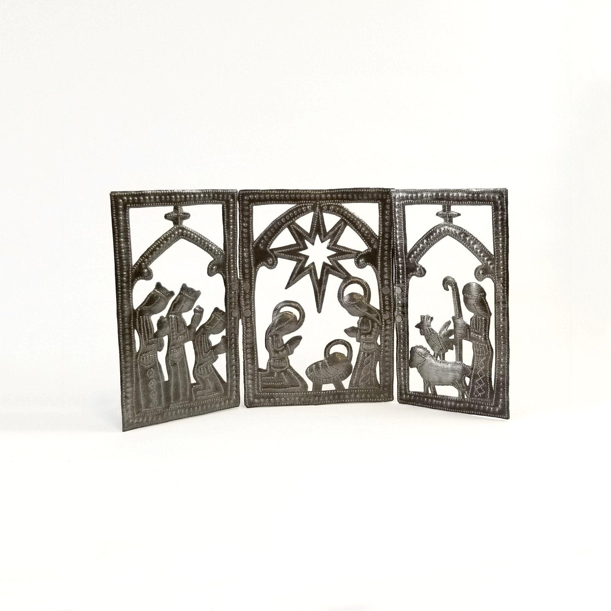 Tri-Fold Nativity Scene - Che Cose Belle