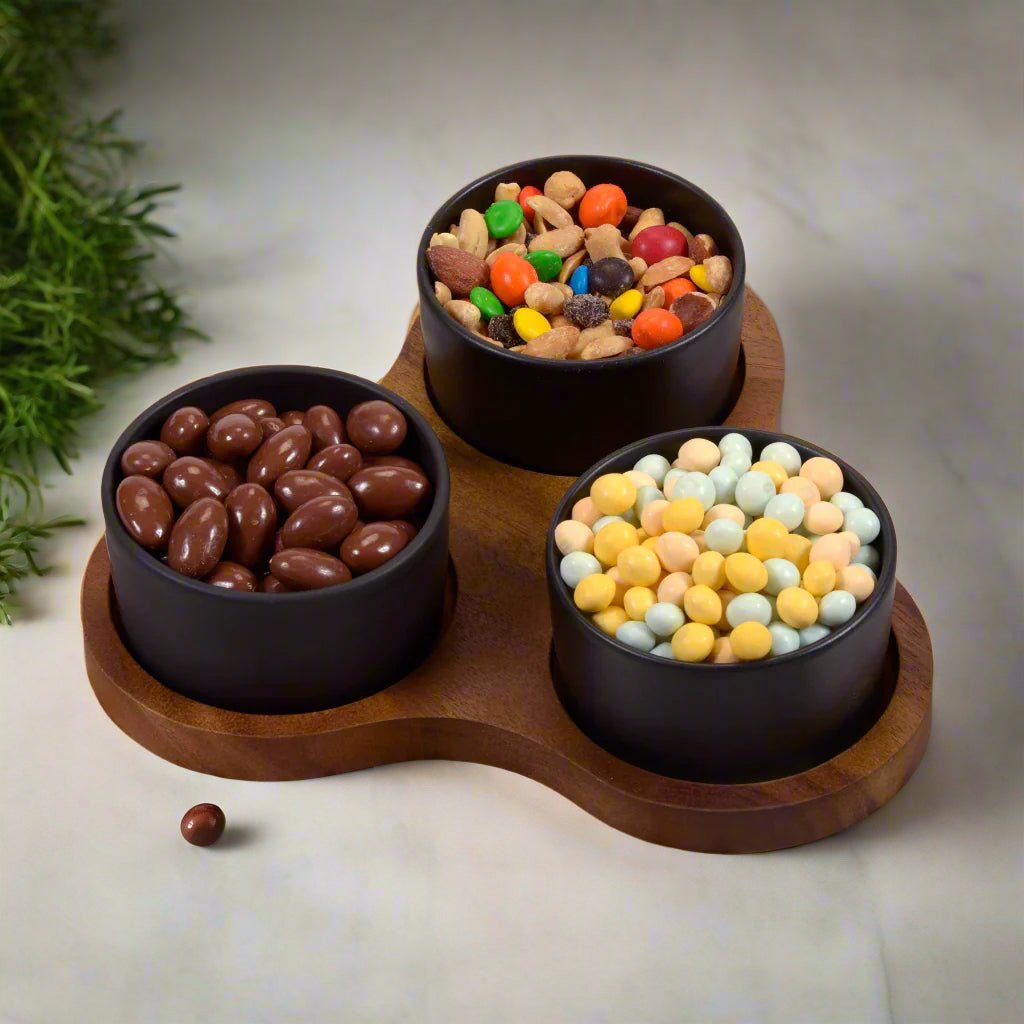 Triangular Serving Set with 3 Ceramic Dishes - Che Cose Belle