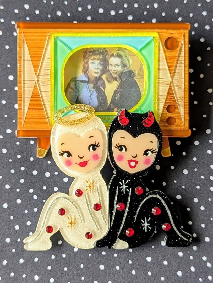 Tune In Customizable Retro TV Brooch by Lipstick & Chrome - Che Cose Belle