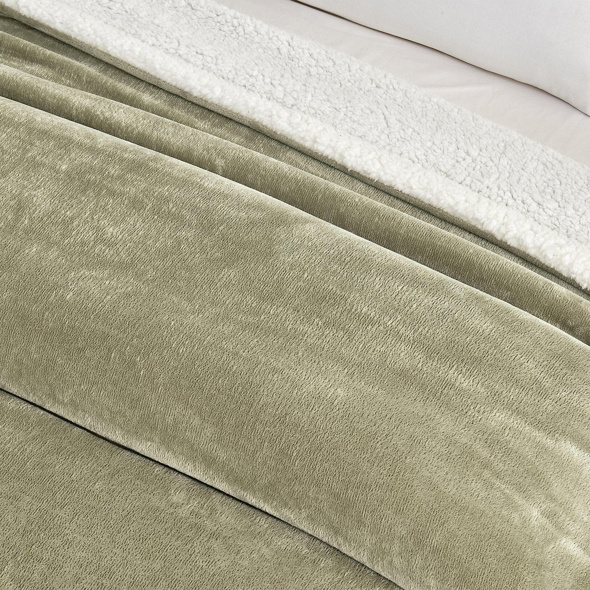 Velvet Plush Sherpa Luxury Bed Blanket - Kinsley Collection - Che Cose Belle
