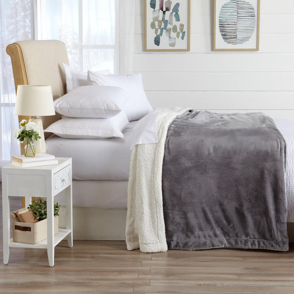Velvet Plush Sherpa Luxury Bed Blanket - Kinsley Collection - Che Cose Belle