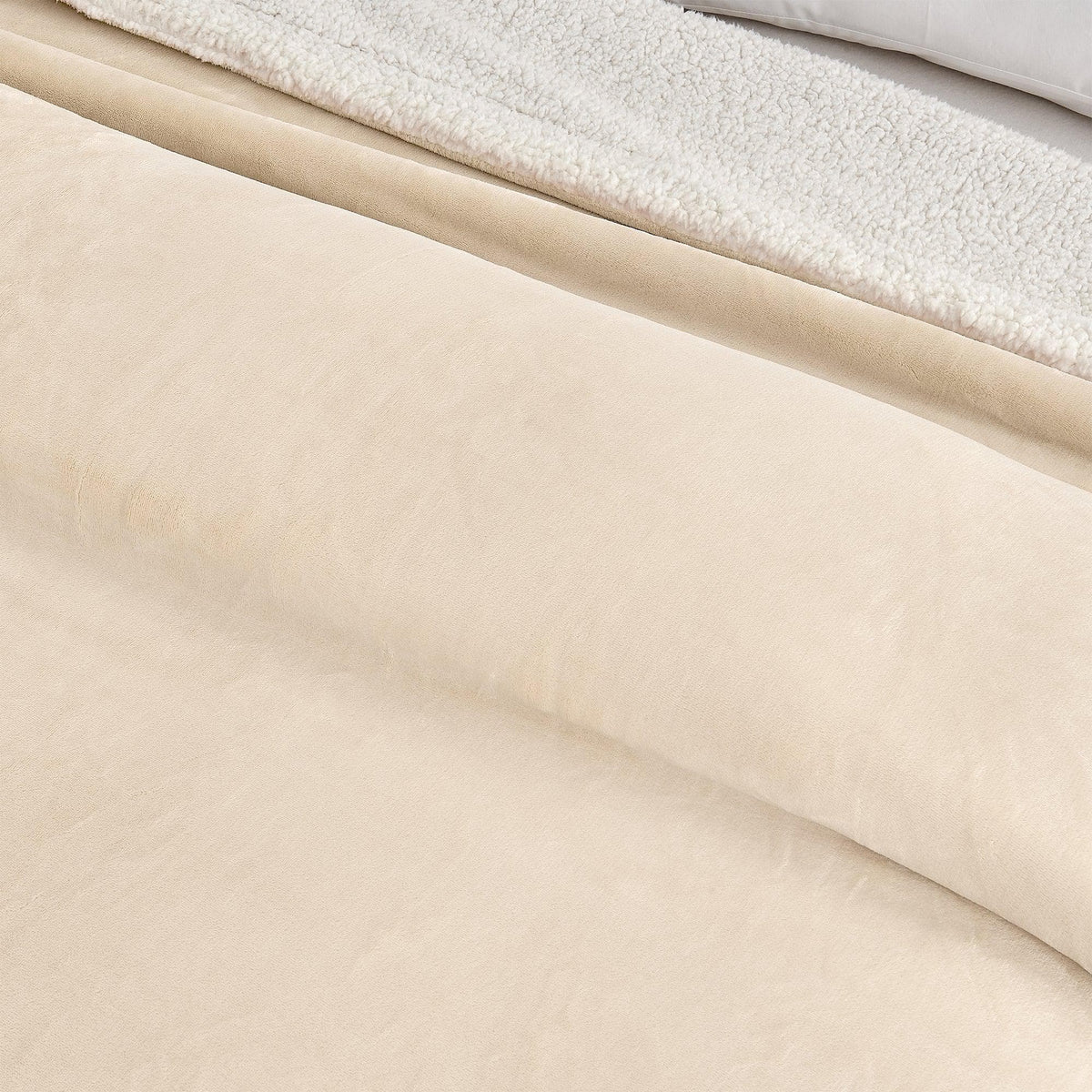 Velvet Plush Sherpa Luxury Bed Blanket - Kinsley Collection - Che Cose Belle