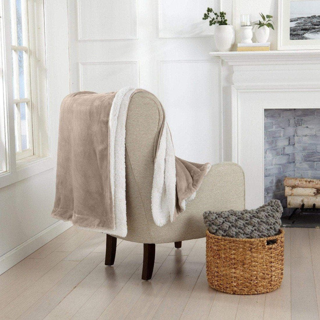 Velvet Plush Sherpa Luxury Bed Blanket - Kinsley Collection - Che Cose Belle