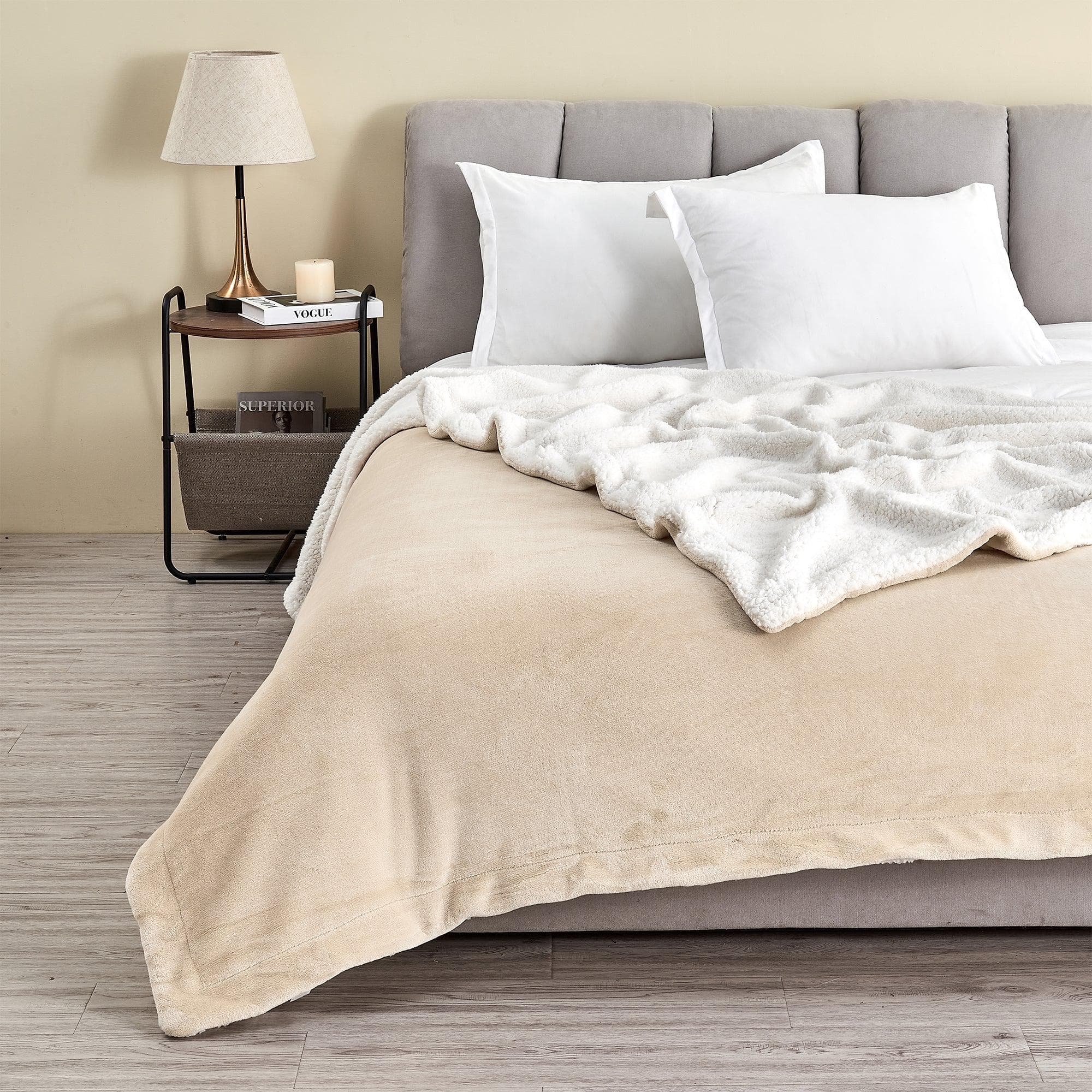 Velvet Plush Sherpa Luxury Bed Blanket - Kinsley Collection - Che Cose Belle