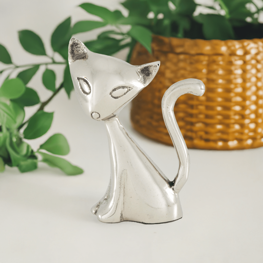 Vibhsa Cat Ring Holder (Silver) - Che Cose Belle