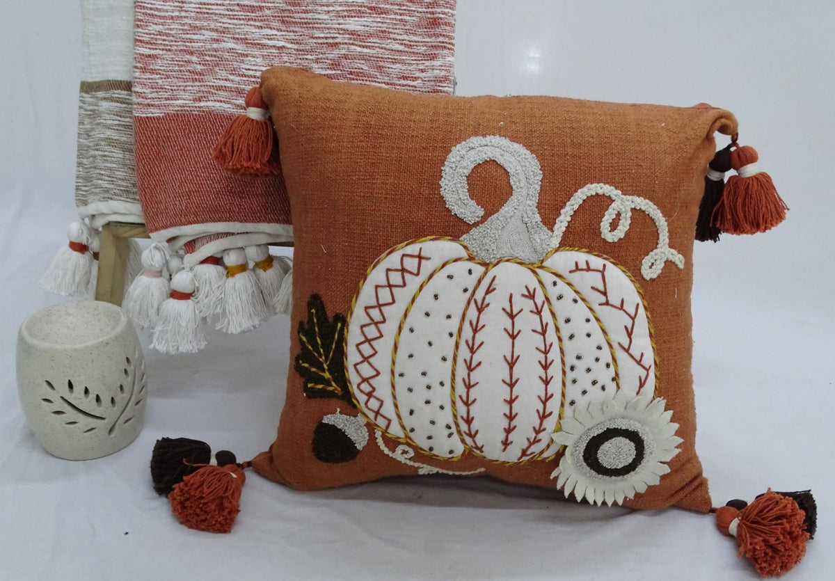 Vibhsa Fall Pumpkin Pillow for Halloween with Insert 20" x 20" - Che Cose Belle
