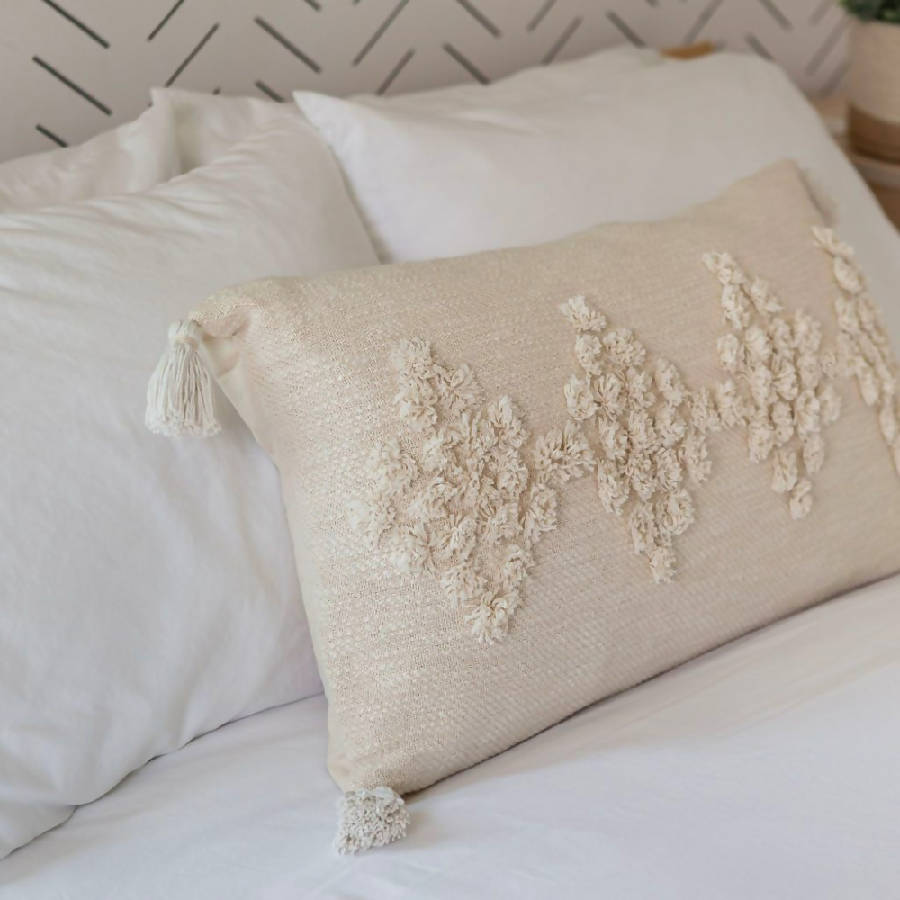 Viha Throw Pillow - Che Cose Belle