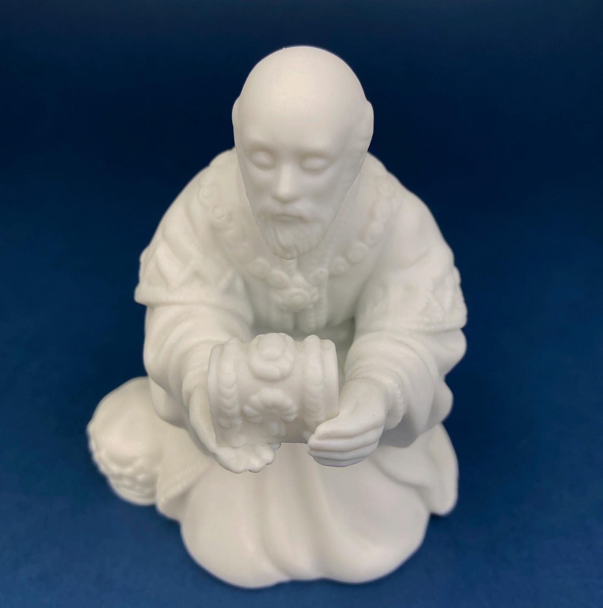 Vintage, Avon Nativity Set. White Bisque Porcelain Figurines. Set of 12 Statuettes. Modern Minimal Look. Highly Collectible. Christmas Decor - Che Cose Belle