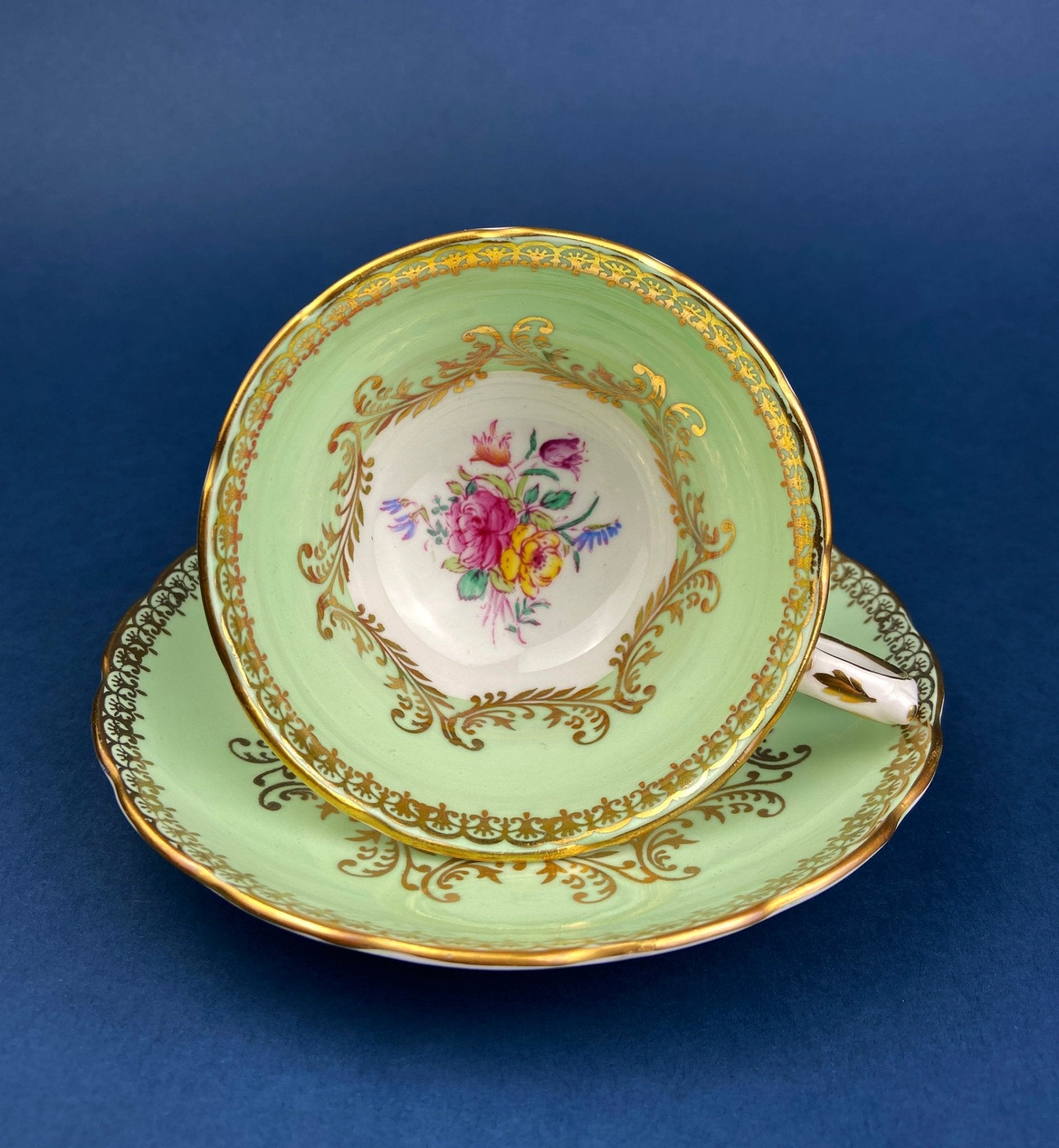 Vintage Foley Fine Bone China Tea Cup & Saucer, Mint Green Floral, Made in England - Che Cose Belle