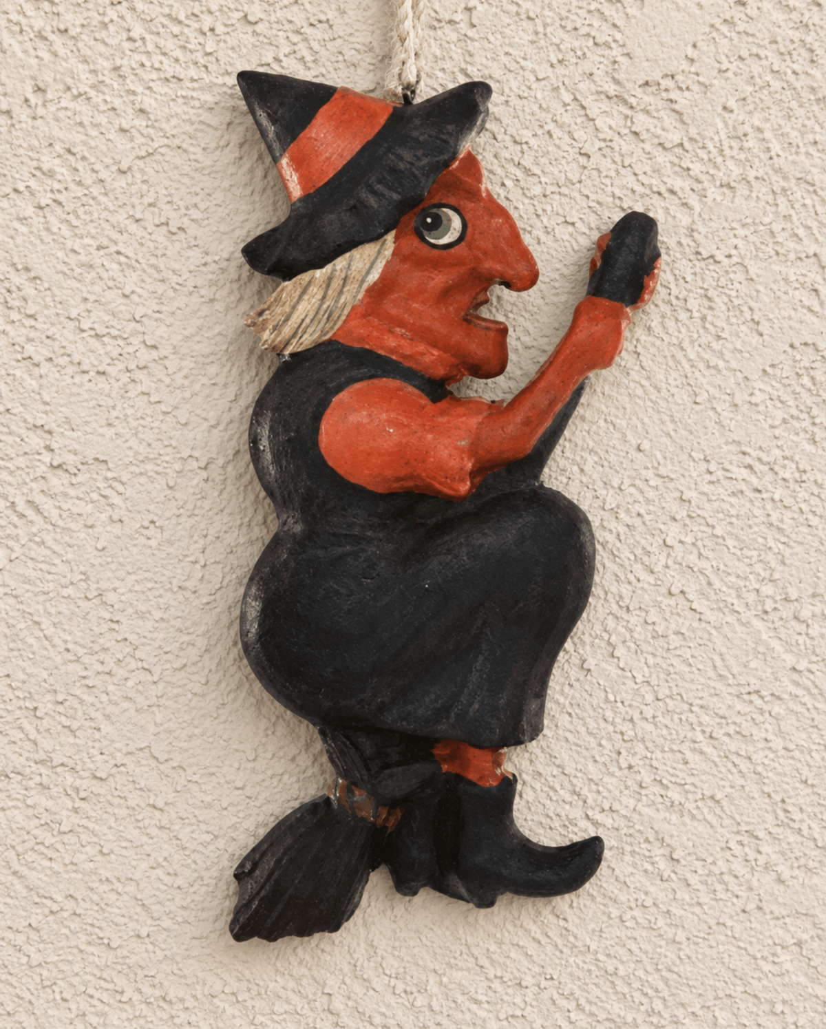 Vintage Halloween Witch Decor - Che Cose Belle