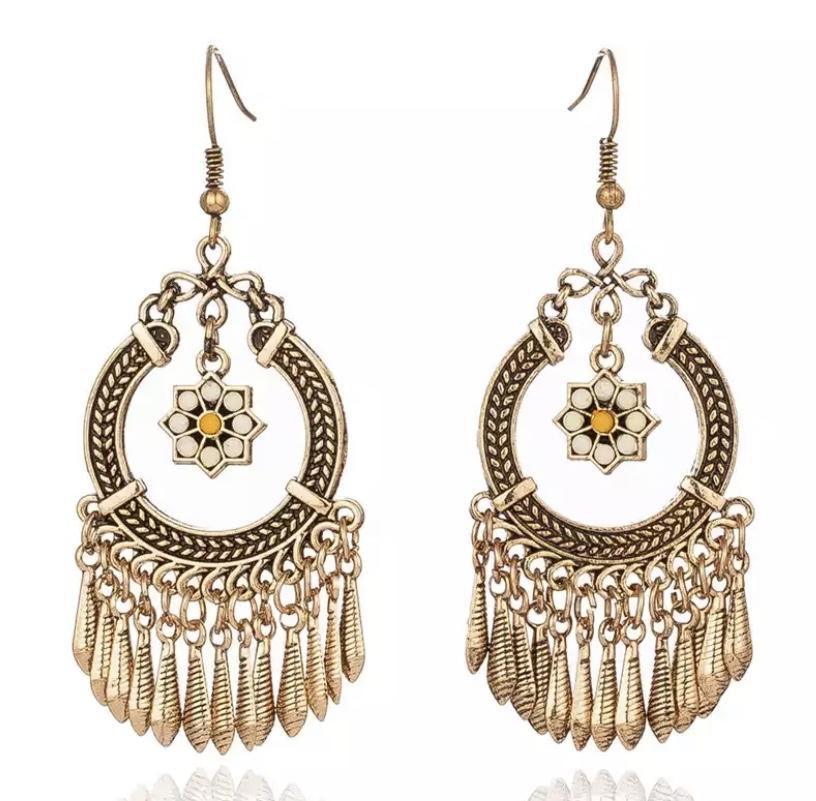 Vintage Indian Flower Tassel Boho Dangle Earrings - Che Cose Belle