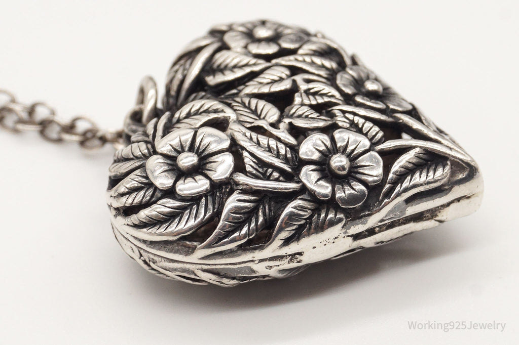 Vintage Large Heart and Flowers Sterling Silver Necklace - Che Cose Belle