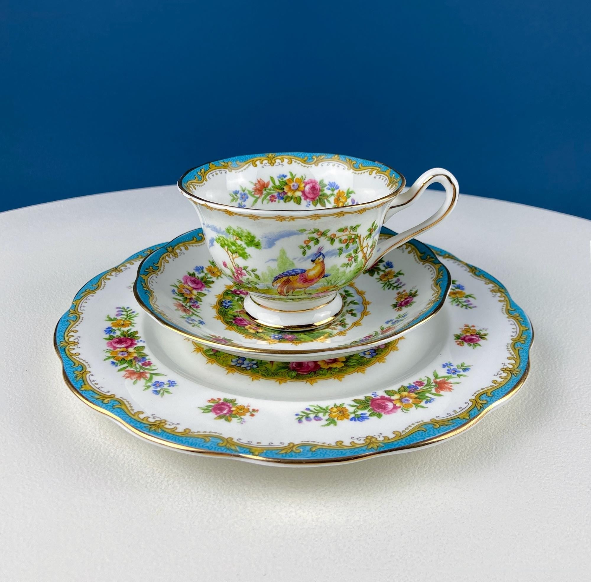 Vintage Tea Set Trio by Royal Albert, Chelsey Bird. Stunning Motif of Exotic Bird in Garden. Dining Room Decor. Gift for Tea Lover. - Che Cose Belle