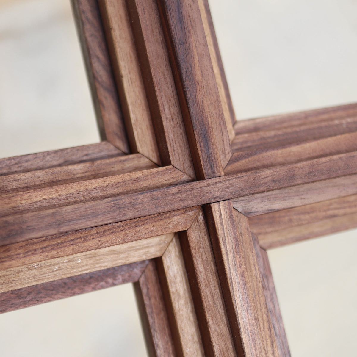 Walnut Layered Cross - Che Cose Belle