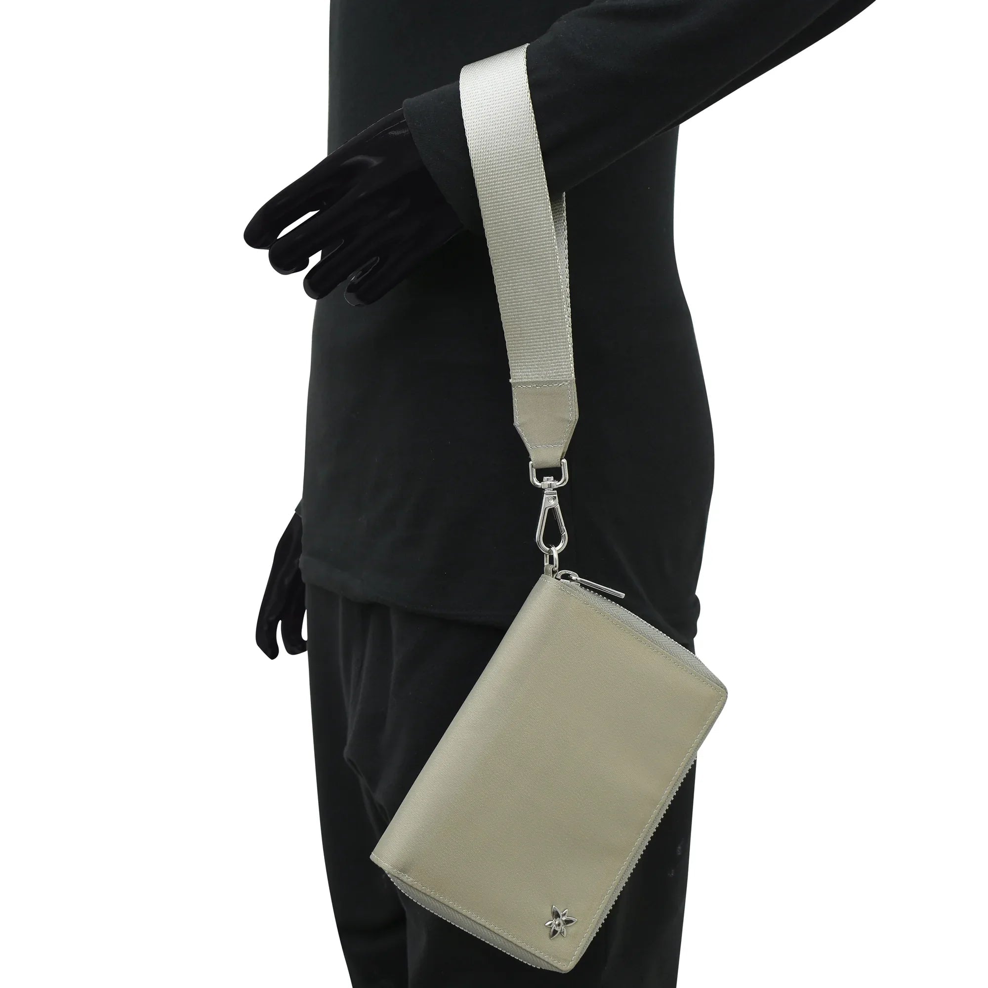 Wanderlust Luxe Fabric Passport Organizer Wristlet - 13011 - Che Cose Belle