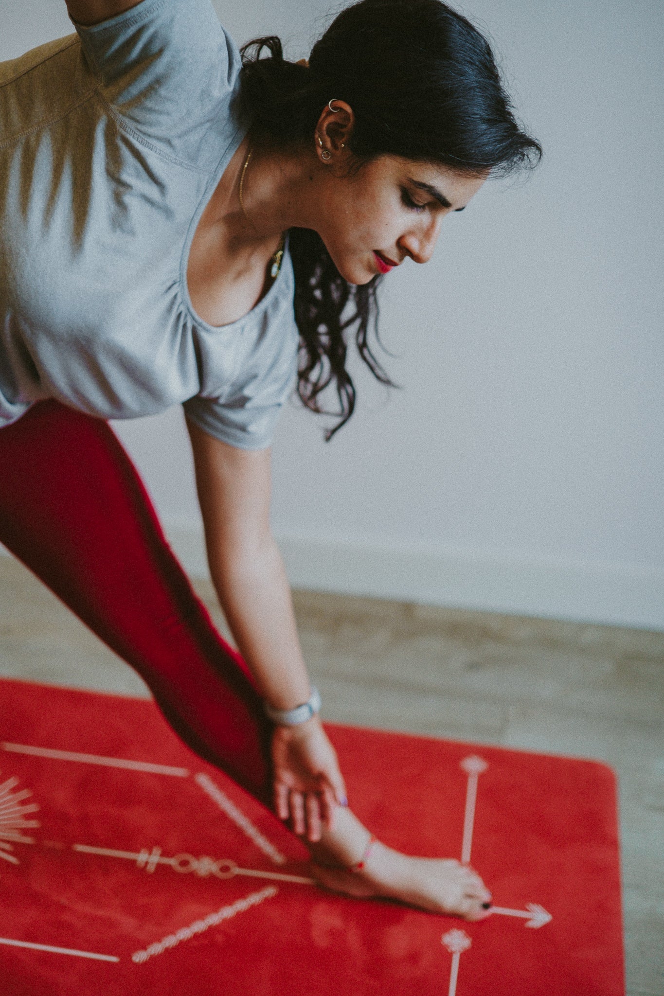 Warrior Red Velvet - Sustainable Yoga Mat - Che Cose Belle