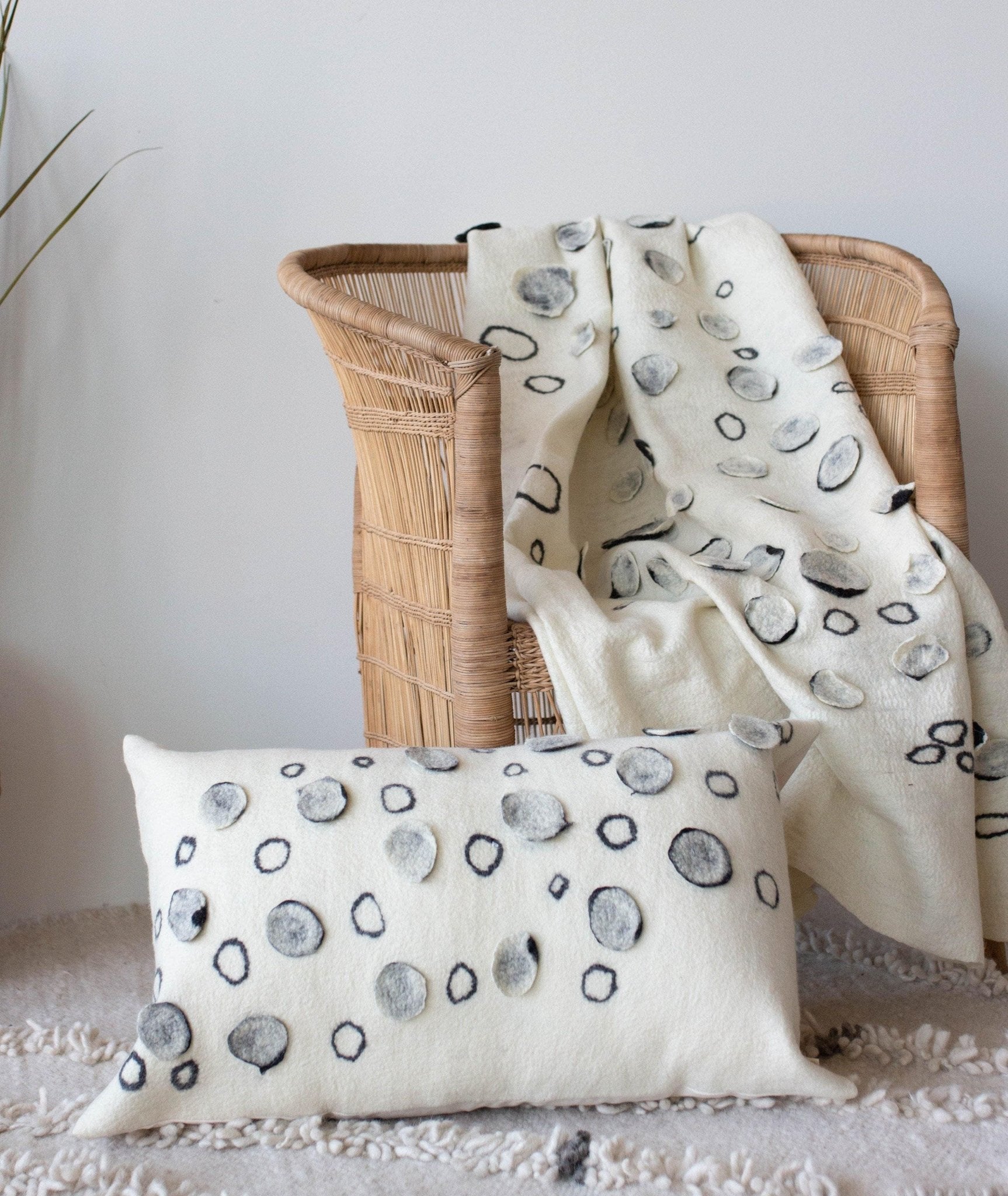 Waterlily Oversized Merino Wool Lumbar Throw Pillow - Che Cose Belle