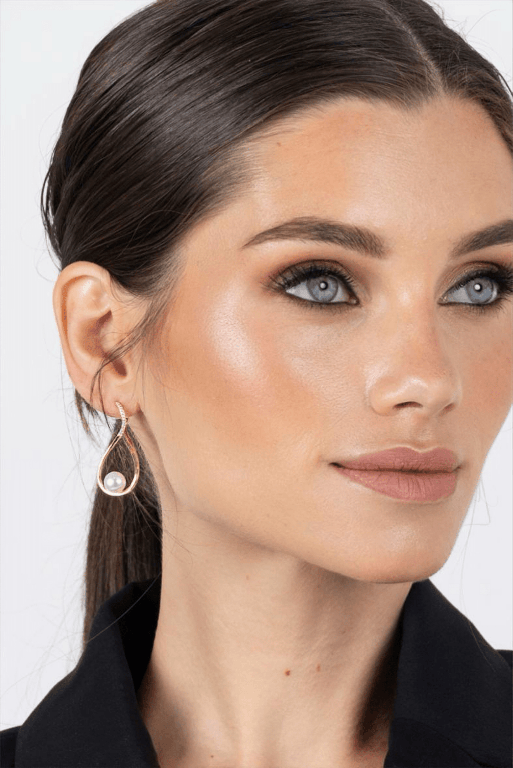 Waterproof Infinity Earrings with Pearl Hoop Earrings - Che Cose Belle