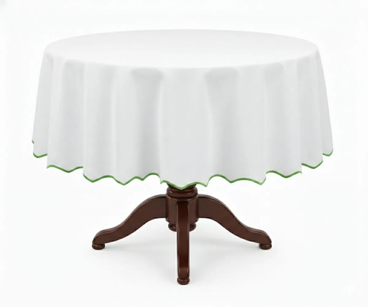 White Round Cloth Tablecloths - Scalloped Edge - Che Cose Belle