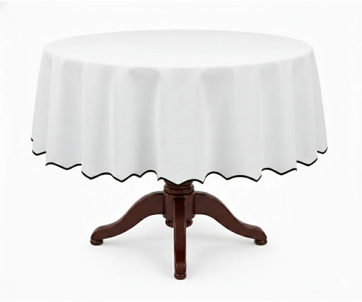 White Round Cloth Tablecloths - Scalloped Edge - Che Cose Belle